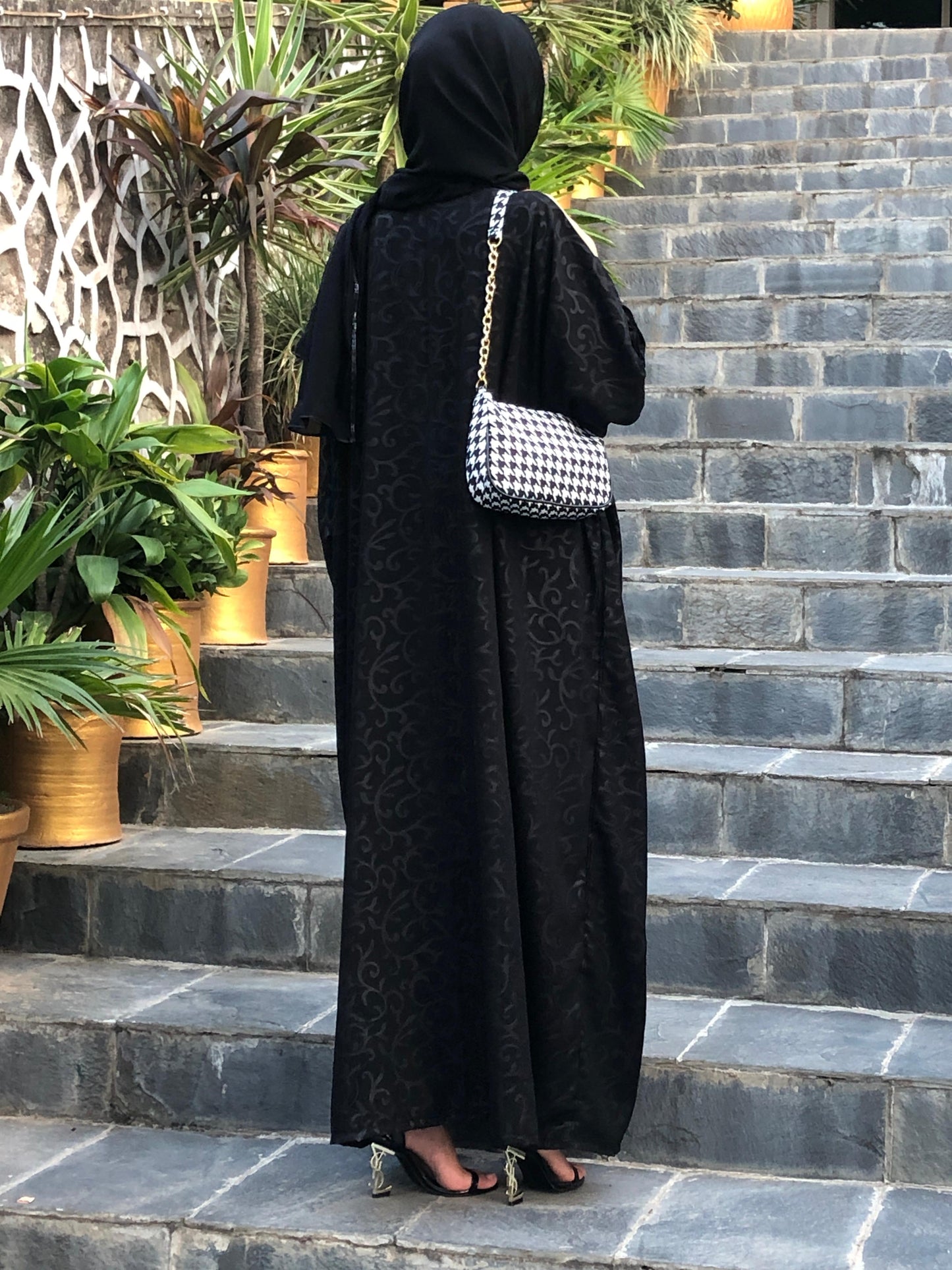 AURA ABAYA( No Restock)
