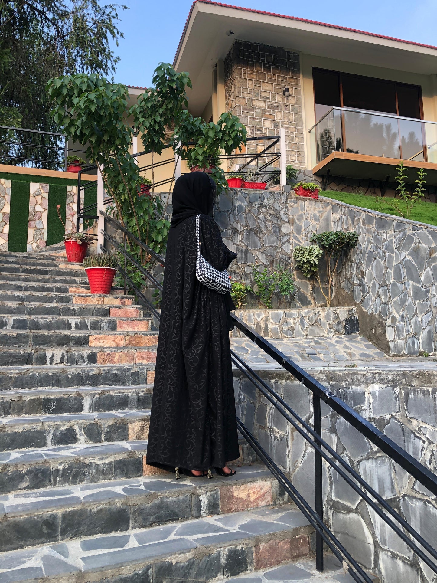 AURA ABAYA( No Restock)