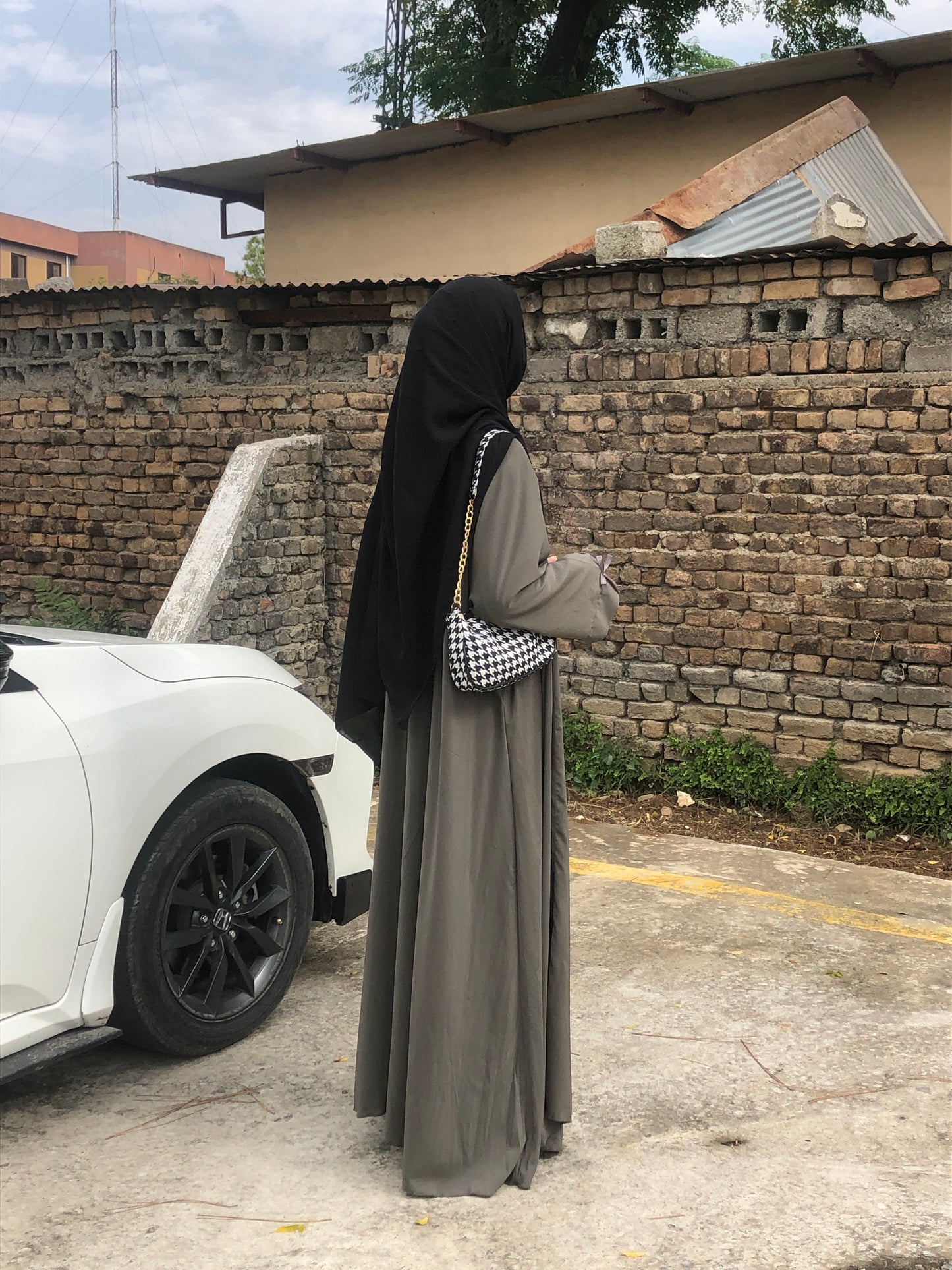 GREY BOW ABAYA